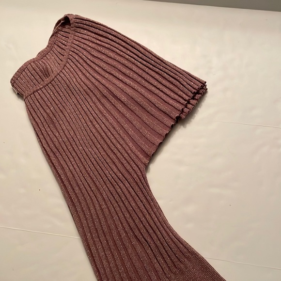 Younique splendid pleated, ribbed and elastic top. Batwing sleeves, size L. - Picture 15 of 16